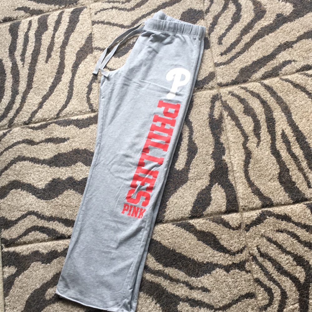Phillies sweatpants
